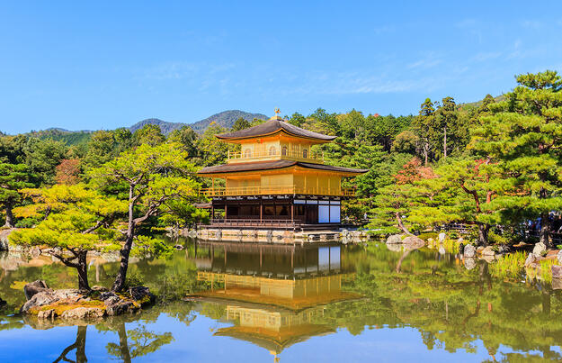 Japans prachtvolle Tempel und himmlische Gärten Japans prachtvolle Tempel und himmlische Gärten